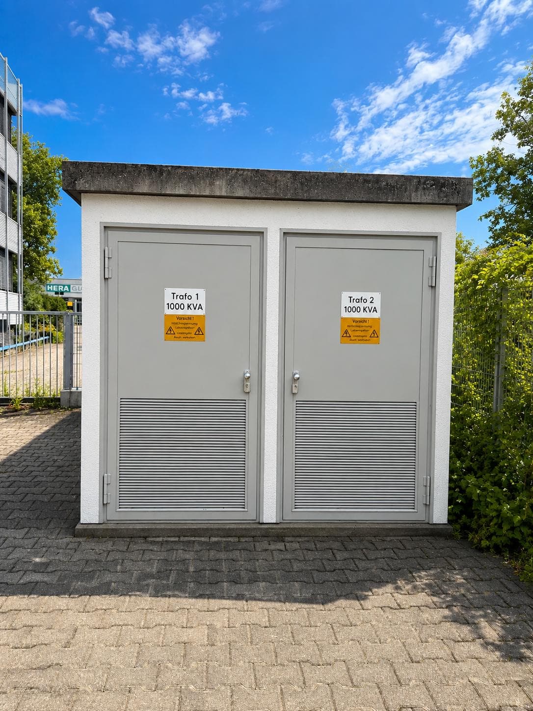 Eigene Trafostation mit zwei Transformatoren à 1.000 kVA